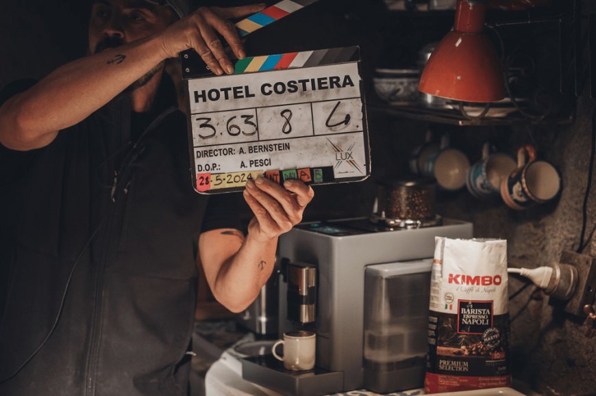L’eccellenza del caffè Kimbo protagonista nella serie internazionale ''Hotel Costiera''