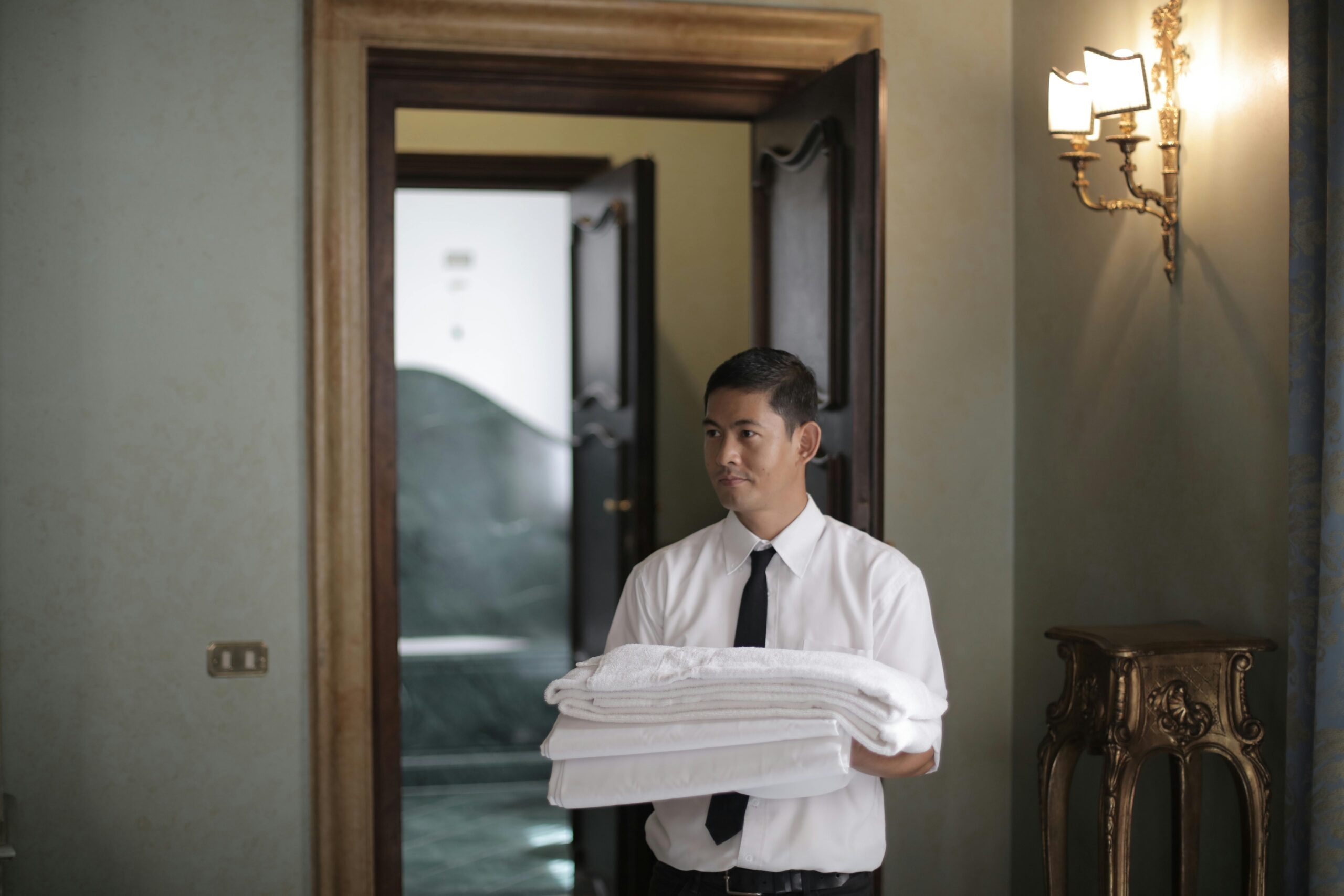 BWH Hotels Pubblica "Cuore d'Albergo" per Raccontare Storie di Albergatori Italiani e la Loro Evoluzione Storica