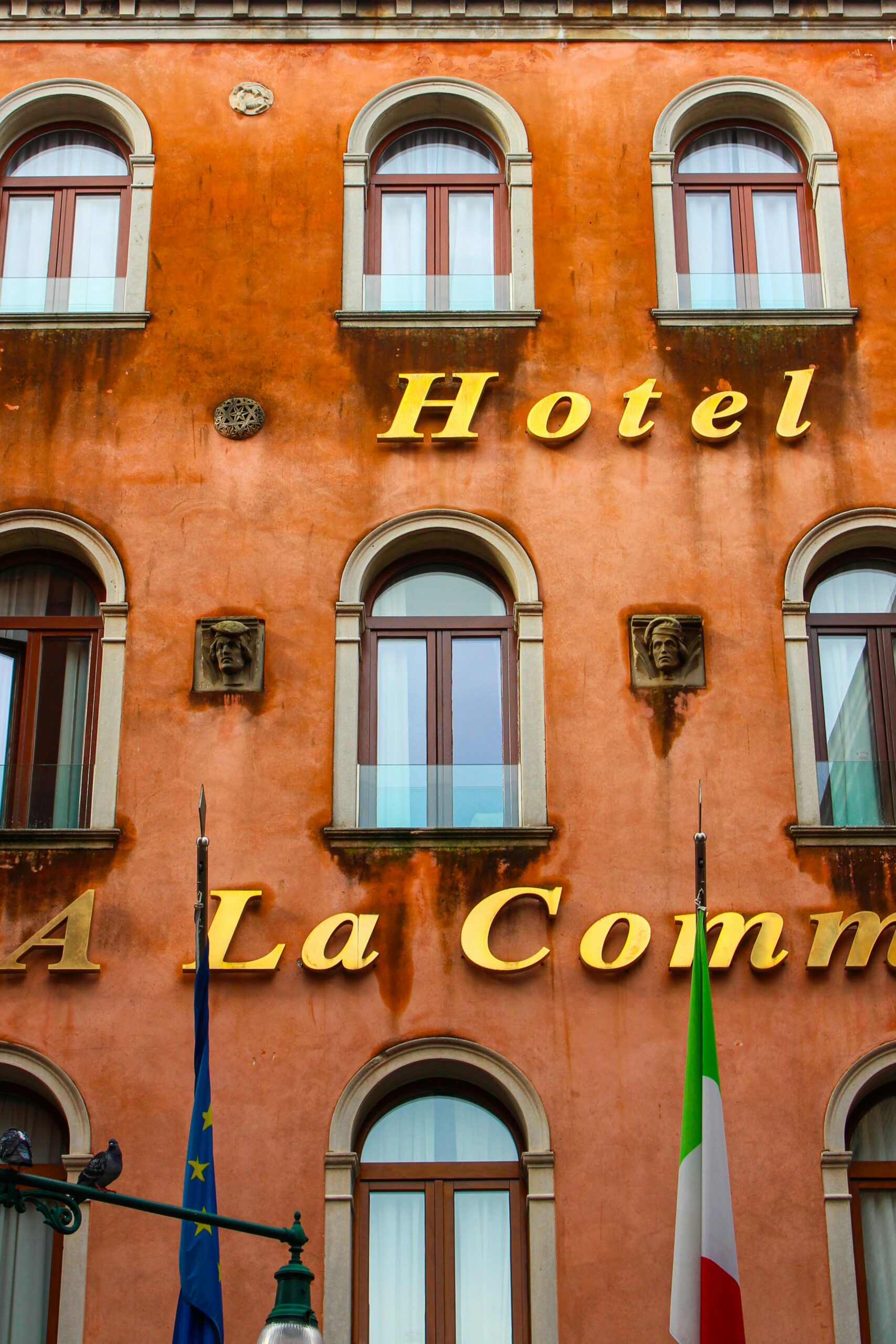 Il canale diretto supera Booking.com in fatturato negli hotel 4★ e 5★ in Italia.