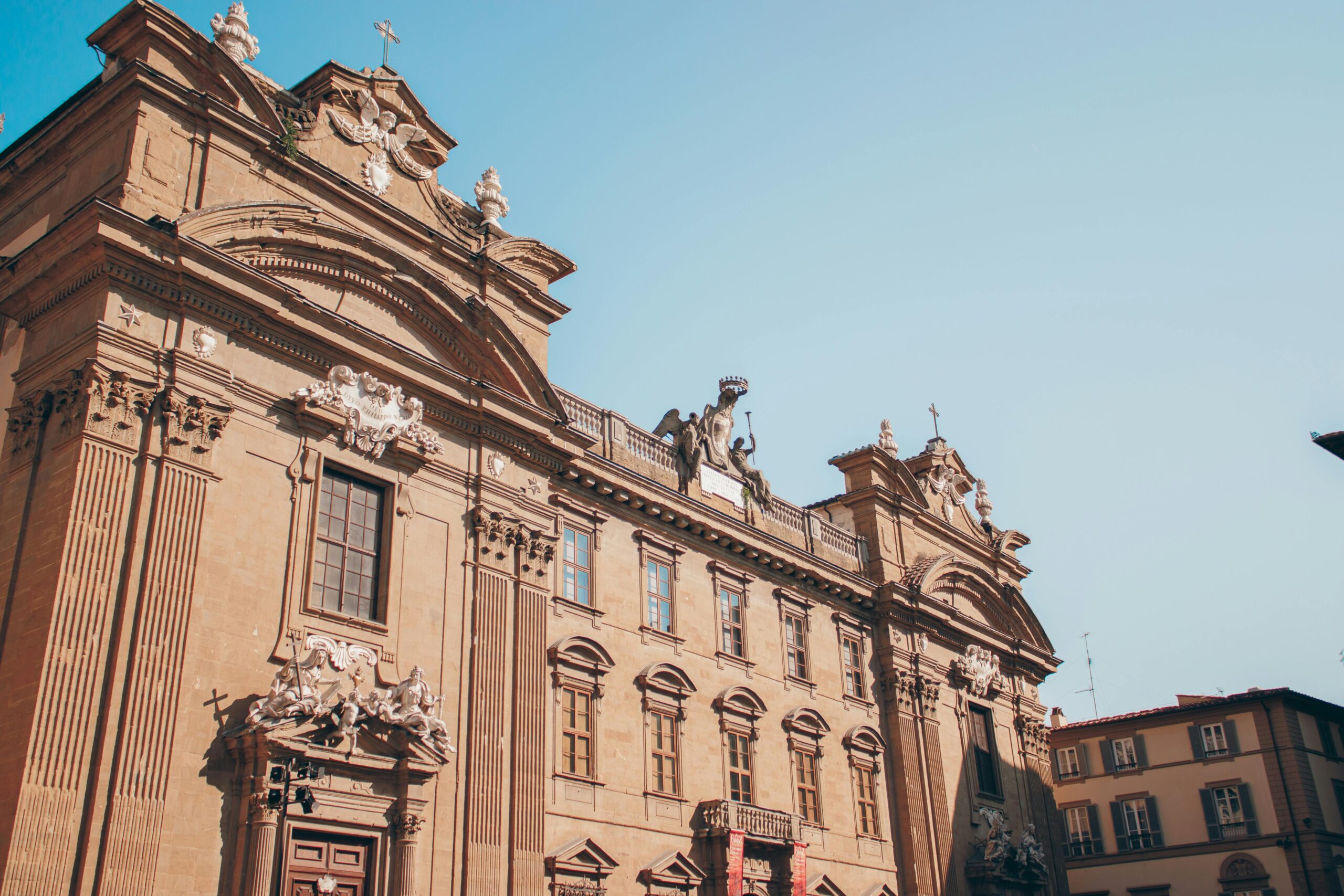 La Villa San Michele di Belmond a Firenze riaprirà nel 2026 dopo un restyling completo e nuove offerte.