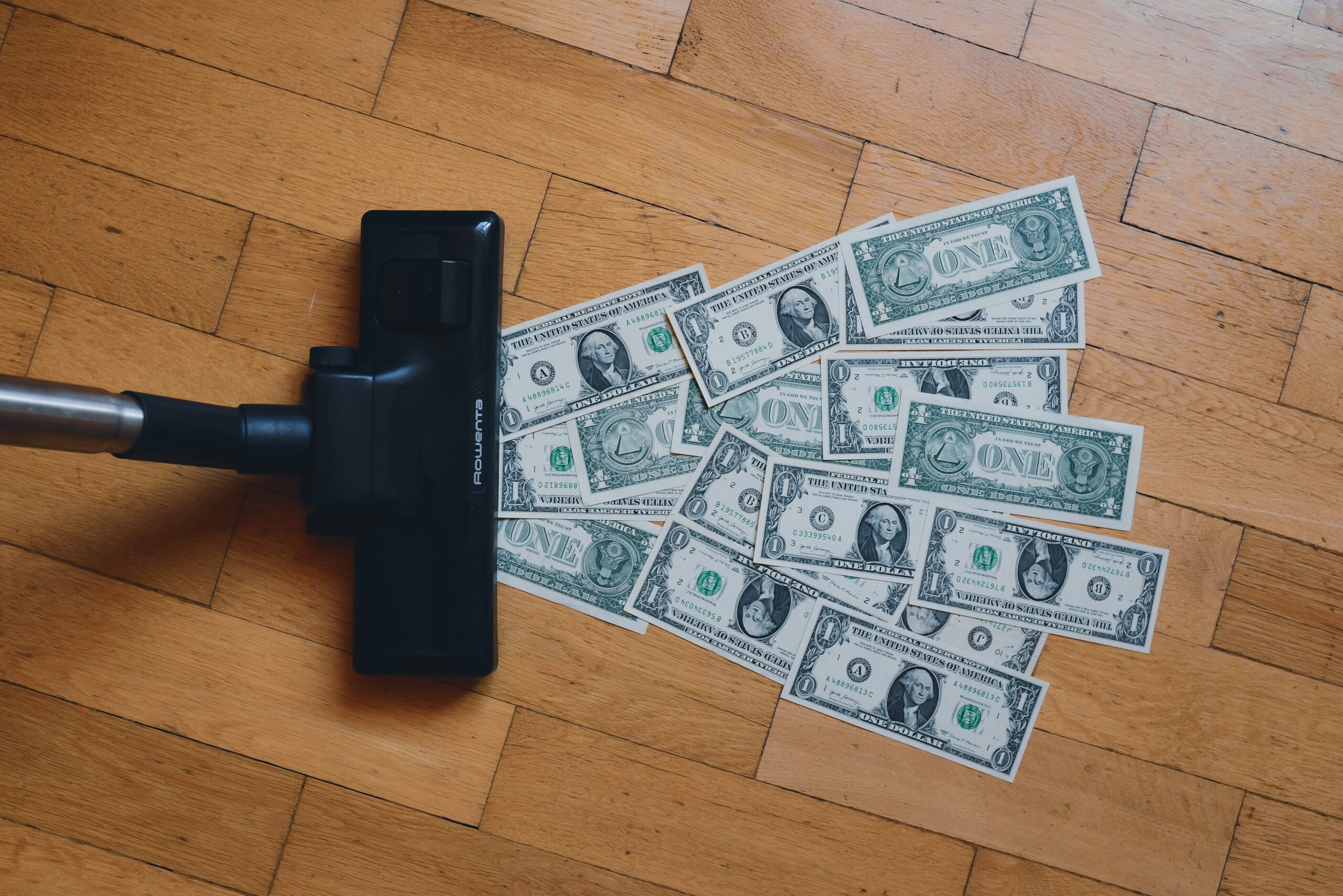 Il costo per camera pulita in hotel italiani varia tra 12 e 25 euro, influenzato da diversi fattori.