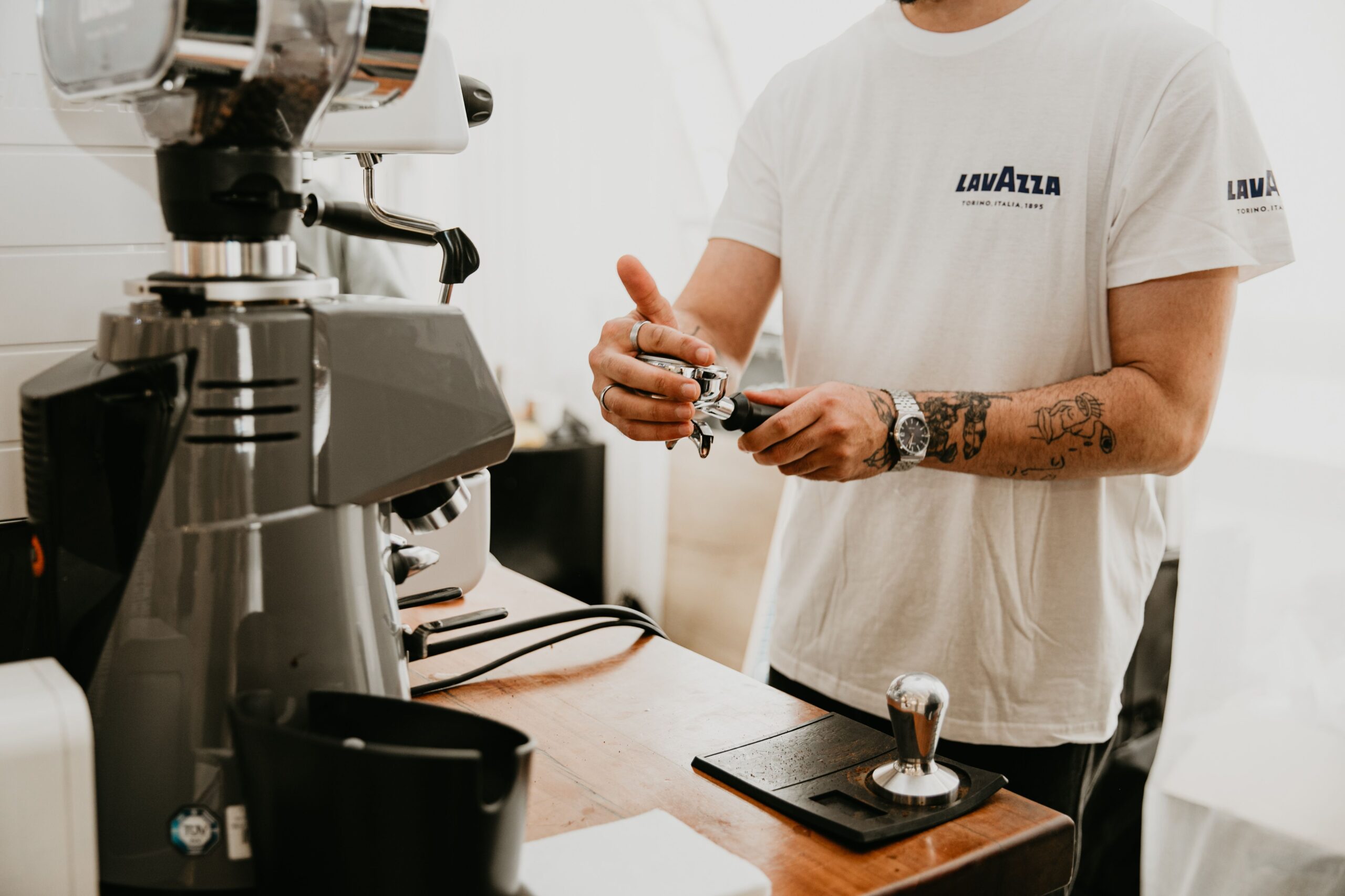 Lavazza Lancia il Primo Caffè Rigenerativo Certificato al World of Coffee di Bruxelles 2026