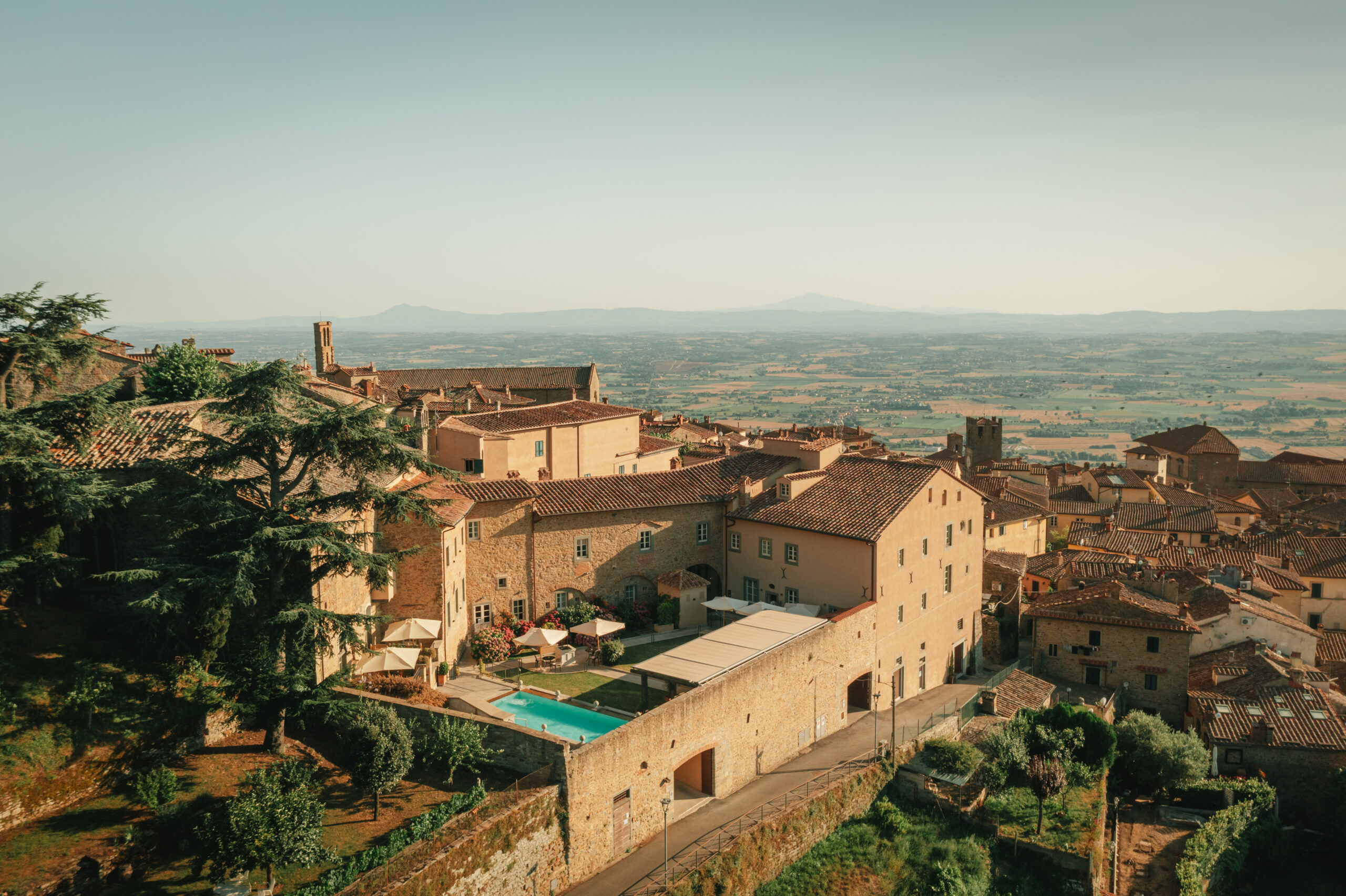 Il Monastero di Cortona Hotel & Spa entra nel prestigioso network di lusso Virtuoso, con 36 camere e suite.
