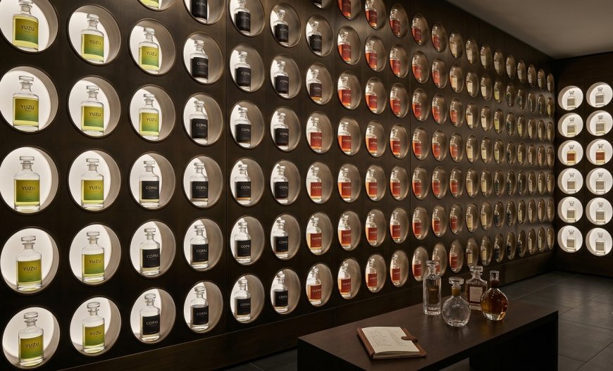 I cocktail bar Fitz’s ad Amsterdam e Kyara a Barcellona innovano la mixology con fragranze edibili e profumi.