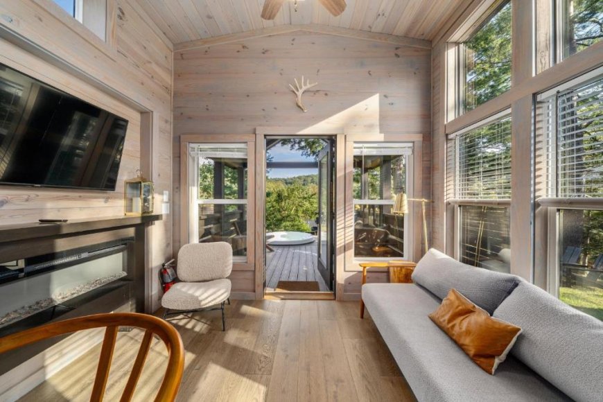 WorldHotels lancia "WorldHotels Backdrop" per il segmento glamping, mercato globale previsto a 7,87 miliardi entro 2033.