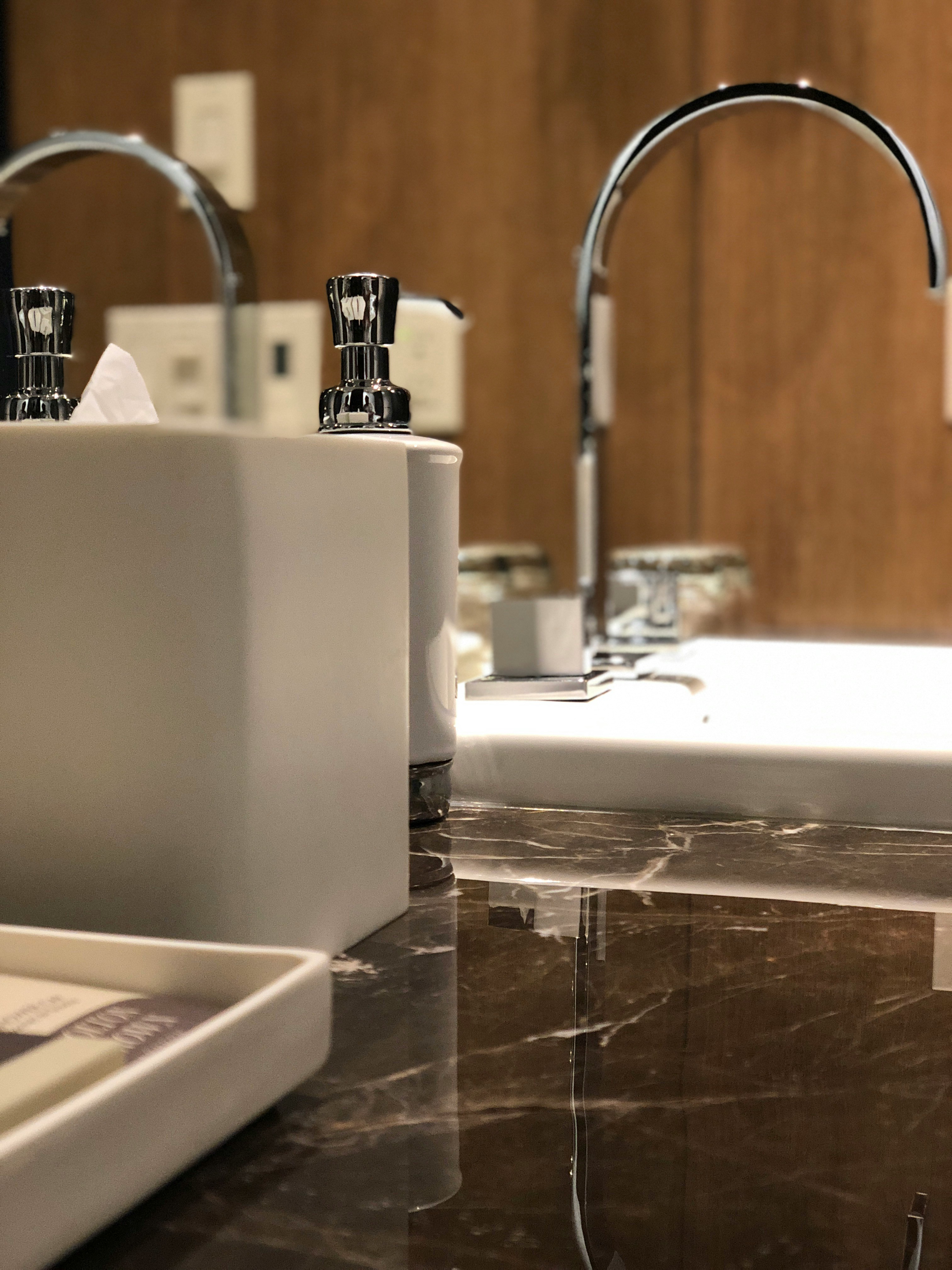 Lo studio JD Power 2026 mostra aumento soddisfazione ospiti hotel nordamericani di 13 punti, smart TV 74% hotel.