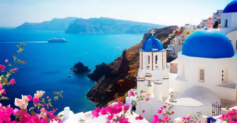 La Grecia annuncia investimenti per la resilienza climatica nelle destinazioni turistiche