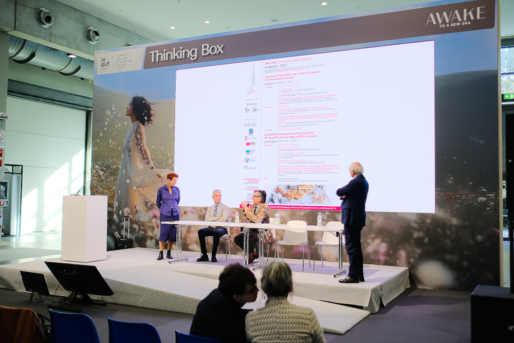InOut 2026 a Rimini: Thinking Box si Espande nei Padiglioni, Offrendo Formazione e Visite Guidate