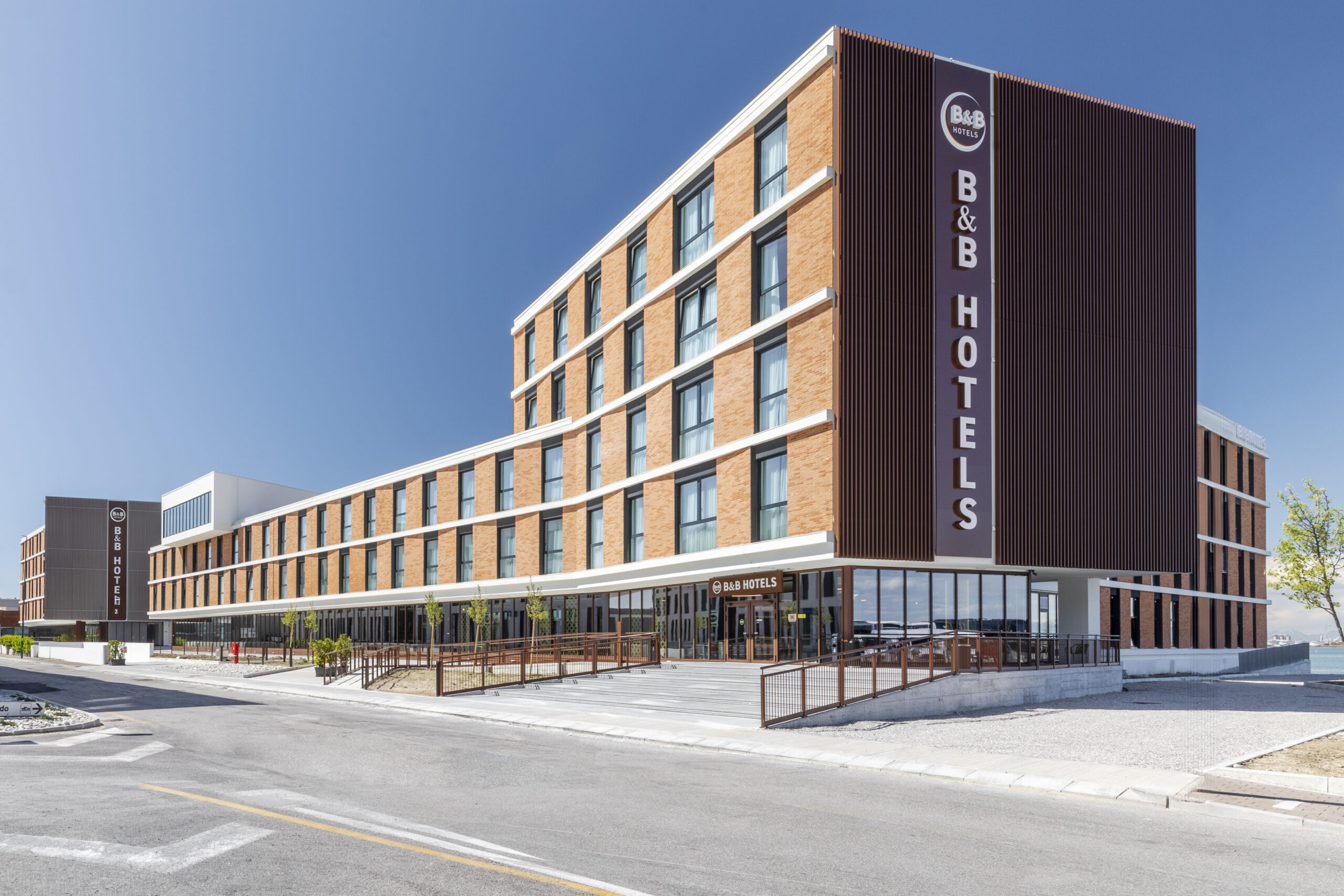 B&B HOTELS pensa in grande: a Venezia apre la nuova struttura di design da 406 camere