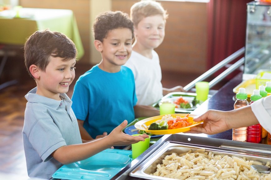 Mense scolastiche: come conciliare nutrizione, gradimento e organizzazione