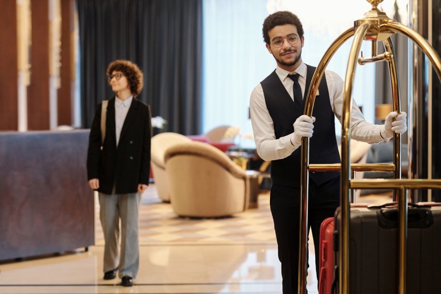 Il Ministero del Turismo stanzia 120 milioni di euro per l'alloggio dei lavoratori nell'industria turistica.