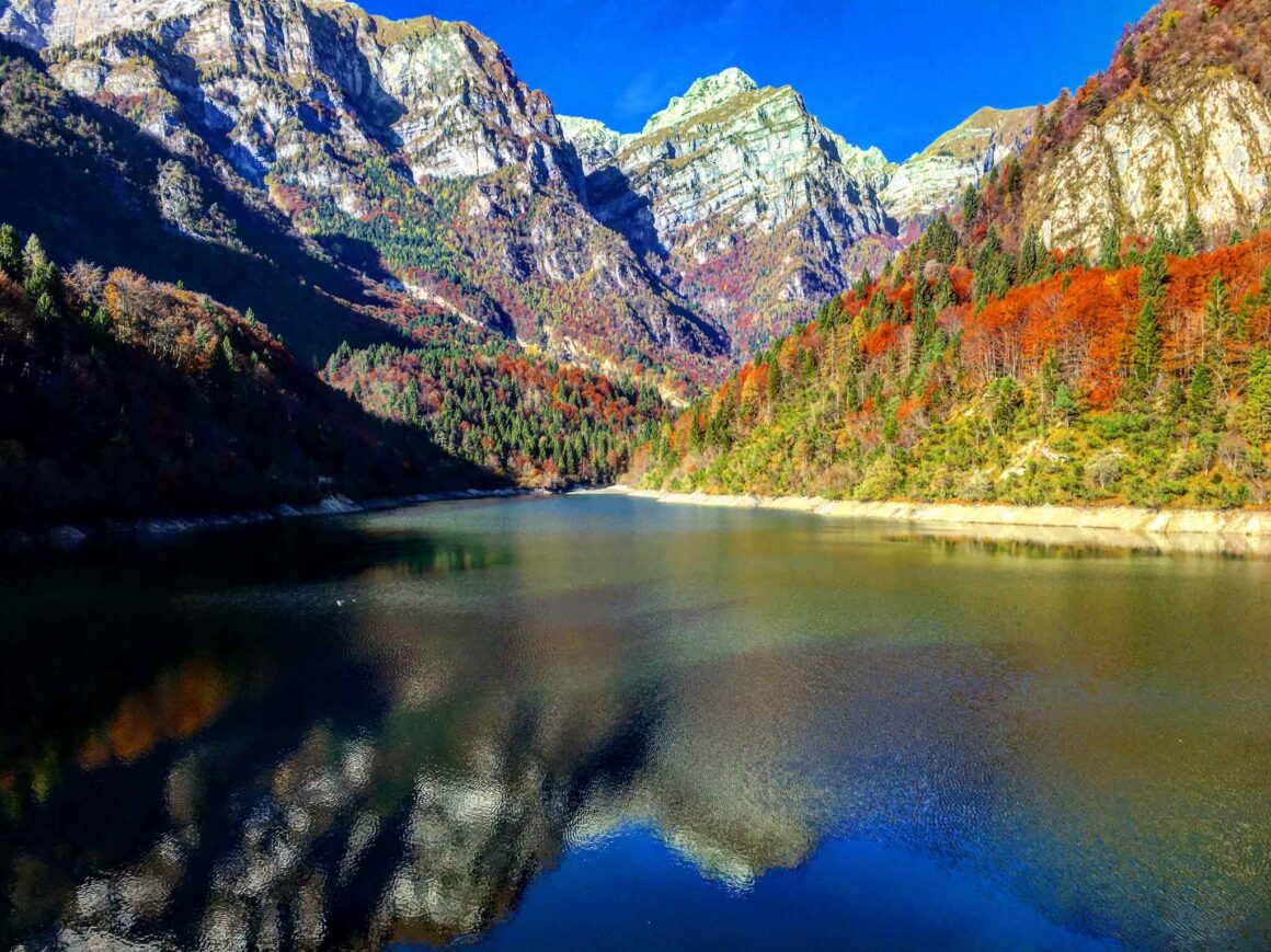Le Dolomiti Bellunesi Celebrano l'Autunno con Sagre, Eventi Culturali e Escursioni tra il 2 e il 25 Ottobre